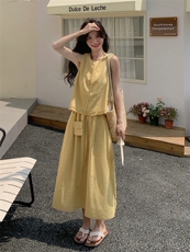 小清新气质温柔时尚套装女夏2025新款木耳边无袖上衣半身裙两件套，女装连衣裙，浙宝301