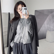 时尚百搭V领弹力羊毛开衫女款修身显瘦长袖针织衫外套，女装羊毛衫，泰沅羊绒