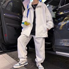 白色