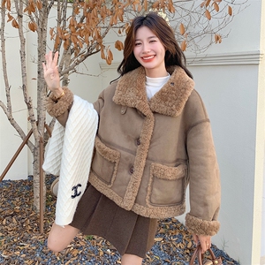 两面穿短款皮毛一体羊羔毛外套女2025冬季新款超火流行小个子棉服图片