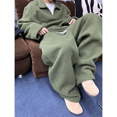 军绿色裤子