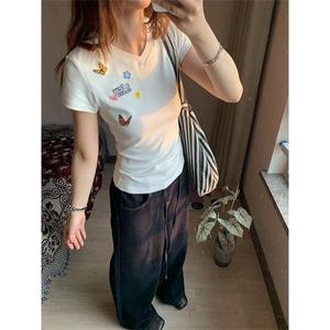 H0884-P35前后刺绣 后包领 修身显瘦短袖T恤女图片