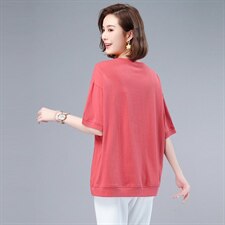 T恤新款韩版百搭女上衣新品修身设计感气质，女装T恤，悦见她