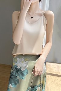优雅V领吊带背心女夏季新款气质百搭显瘦内搭打底衫无袖上衣图片