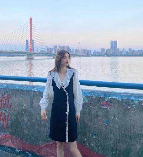 早秋新款两件套，其它，依岸