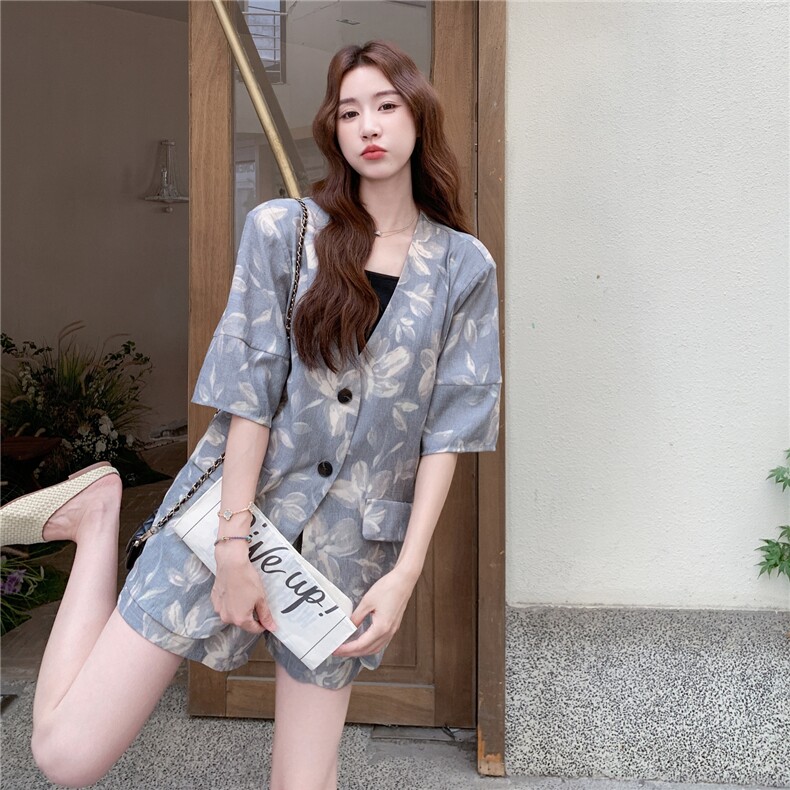 水墨印花西装套装女2025年夏季新款法式高级感休闲阔腿短裤两件套,女装套装/套裙,2C375