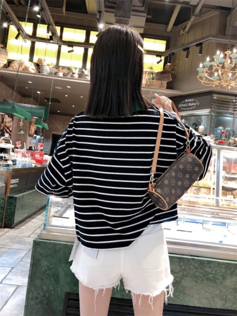 韩版条纹POlO上衣，百搭，女装，一杭