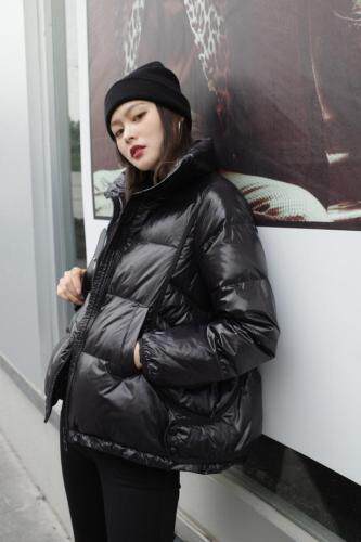 2021冬季设计羽绒服，女装羽绒服，易霏金熙