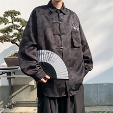 黑色
