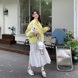 【档口现货】2024女装秋装新款黄色风衣短外套266-p125-k178图片