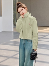 现货！高端外套女短款2026年春季新款格子拼接洋气春秋夹克上衣，女装短外套，依万里