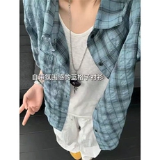 蓝色