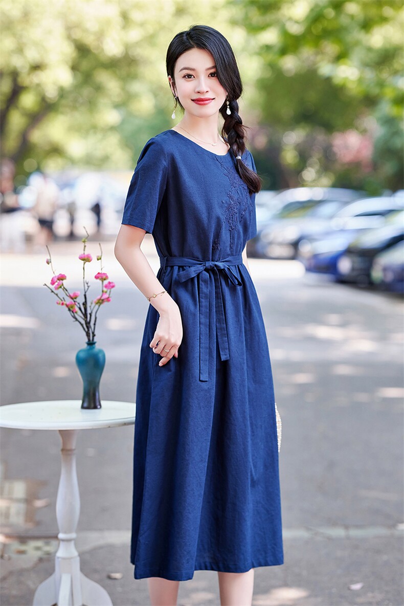 刺绣短袖亚棉连衣裙夏季新款2025年时尚休闲洋气减龄中长款裙子,女装连衣裙,1D073