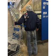 藏青色