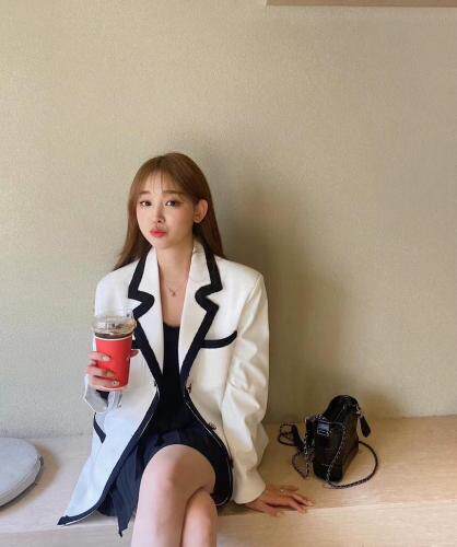 More(1F) MORE1F109614