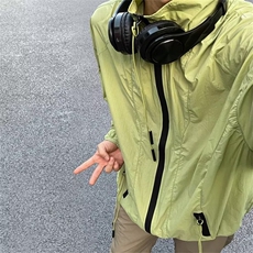 绿色
