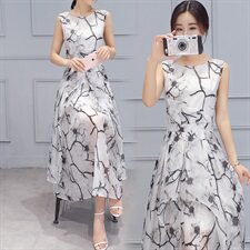 2024年夏季短袖中长款A型套头高腰圆领通勤欧根纱连衣裙韩版街头，女装连衣裙，火爆靓佳人