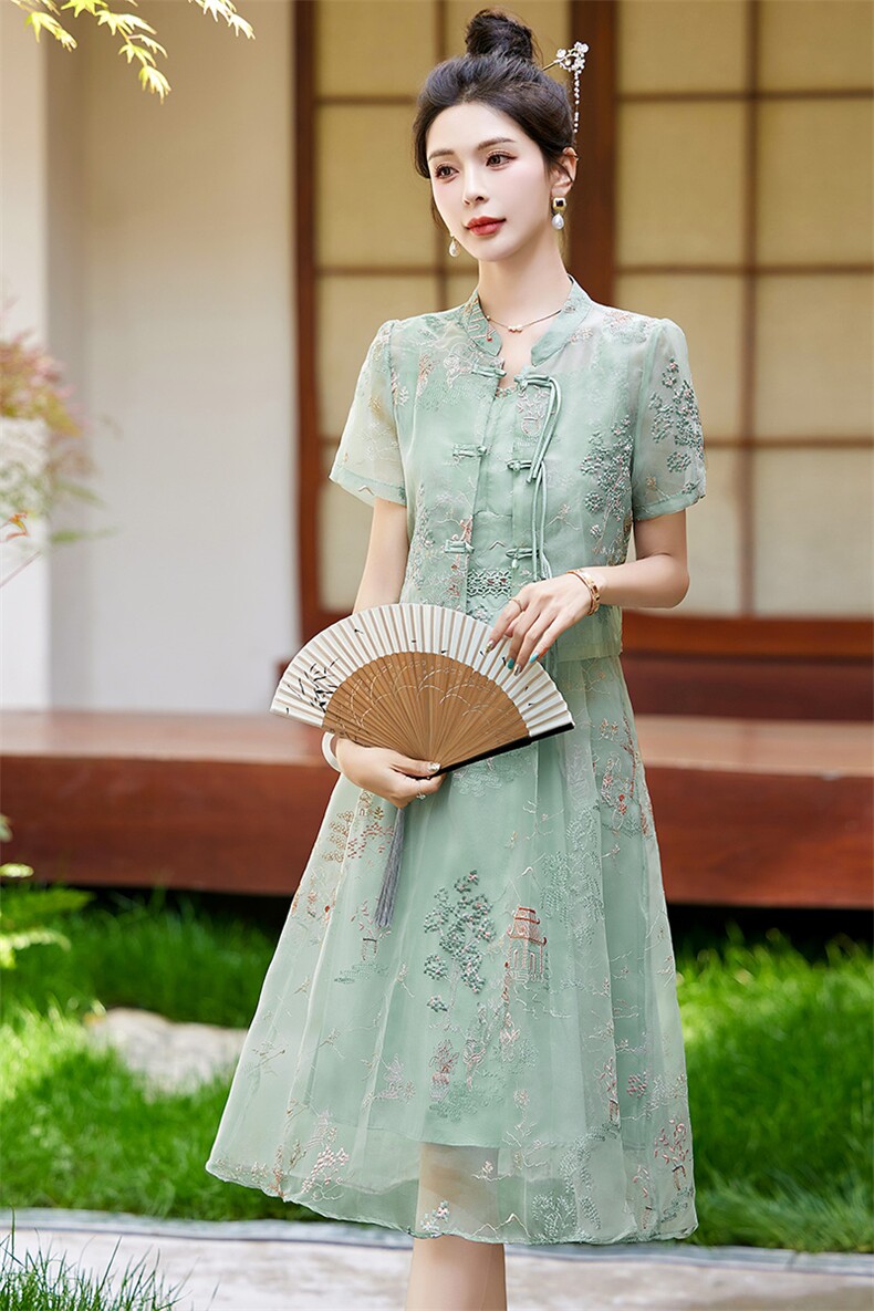 欧根纱刺绣新中式连衣裙两件套女2024夏季新款洋气减龄吊带裙套装,女装套装/套裙,艾仟回(原伊仟回)