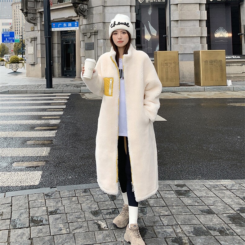 冬校园风拼色皮毛一体宽松加厚外套,女装羊羔毛/颗粒绒,菡迪欧娜
