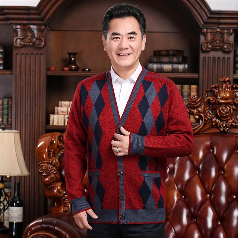 2024秋冬新款中老年男款V领菱格拼色开衫，男装羊绒开衫，衣恋羊绒