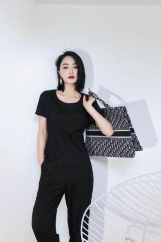 夏季新品发布中，女装，赛蝶衣社