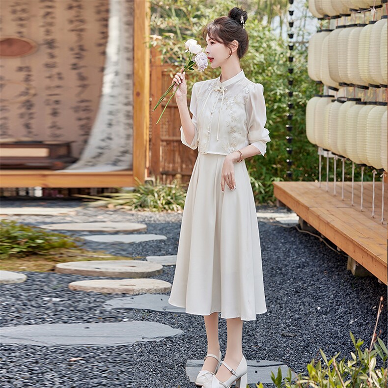 2025夏季新款新中式风盘扣刺绣外套女套装时尚吊带连衣裙两件套,女装套装/套裙,悦祺