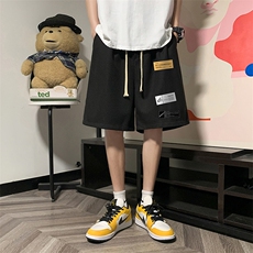 黑色