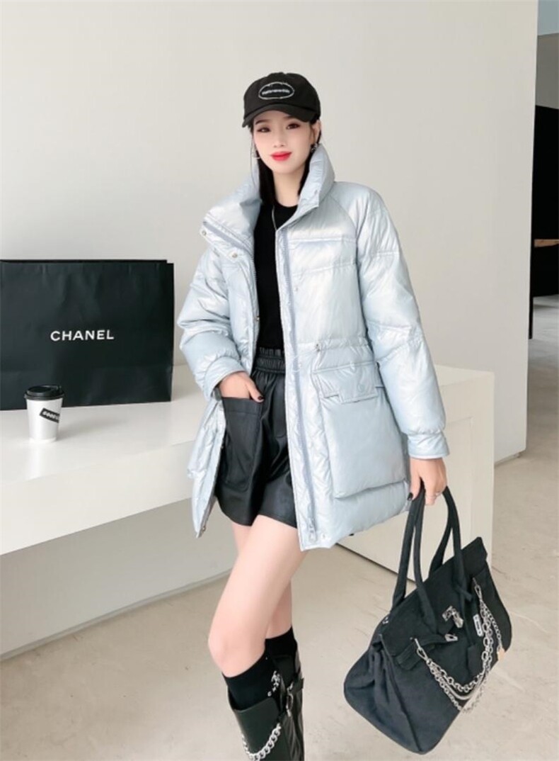 冬季羽绒服现货，女装羽绒服，艾伊贝雪