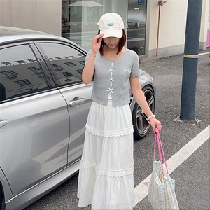 浅蓝色蝴蝶结短袖上衣套装裙女夏季2025年新款一整套半身裙两件套图片
