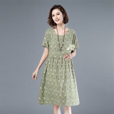 2021年夏季通勤韩版中长款A字裙40-49周岁高腰短袖圆领裙子，女装连衣裙，伊满意
