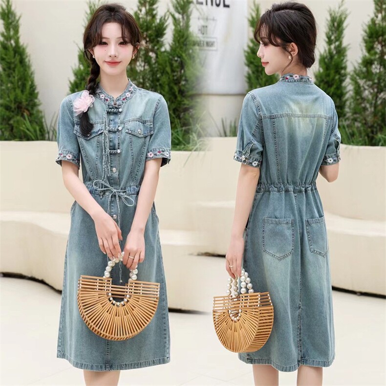 2024夏季时尚简约大方气质优雅简约领口收腰显瘦牛仔连衣裙短袖，女装连衣裙，香水丽阁