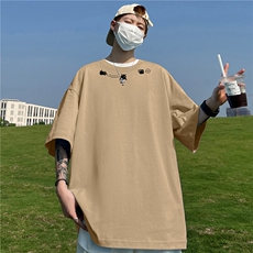 卡其色