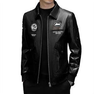 秋冬新款海宁皮衣男牛皮外套徽章空军服刺绣皮衣翻领P960图片