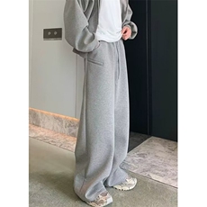 灰色