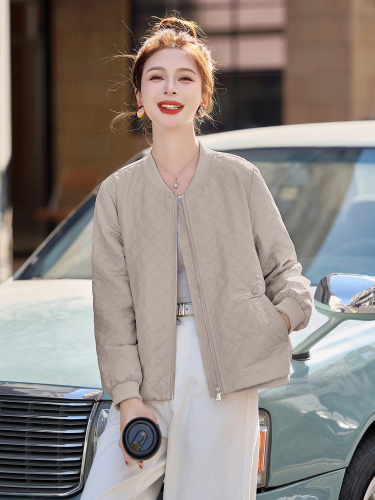 粉色休闲棒球服短款外套女2026春秋新款洋气减龄时尚菱格夹克上衣,女装短外套,余墨