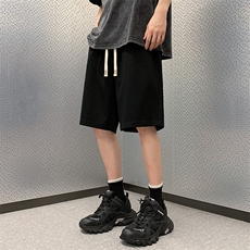 黑色