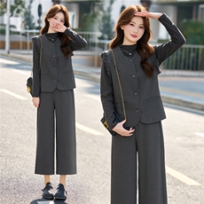 主推现货简洁衣领穿着气质有型两侧对称口袋方便实用时尚三件套，女装套装/套裙，尚娜萱