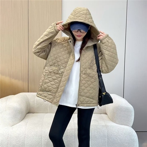 2025冬装新款修身保暖时尚菱形格个性女士棉服外套图片