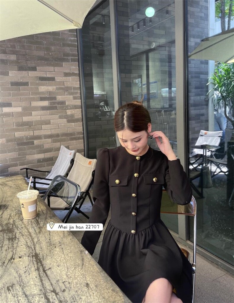 秋季连衣裙，女装连衣裙，美巾涵