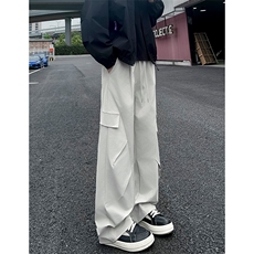 米白色