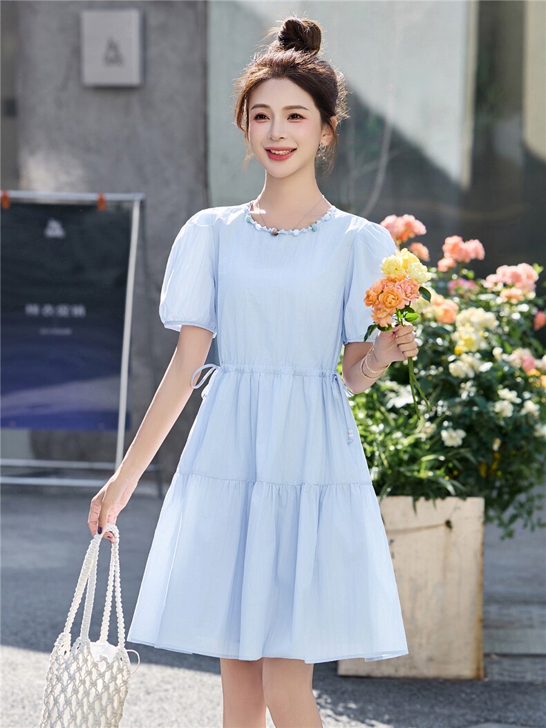 泡泡袖连衣裙女夏2025新款高级感收腰显瘦减龄法式气质小个子短裙,女装连衣裙,贵人树