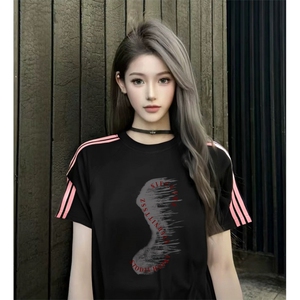 抖音得物品质二开240克宽松纯棉美式潮牌印花三条杠中性风短袖T恤图片