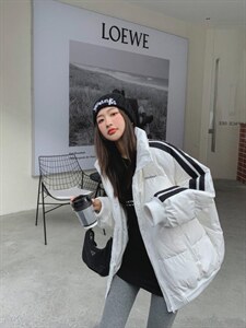 冬季羽绒服图片