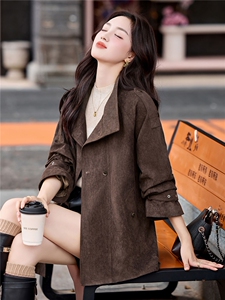 复古咖啡色鹿皮绒外套女2025秋冬新款系带收腰显瘦流行巨好看大衣图片