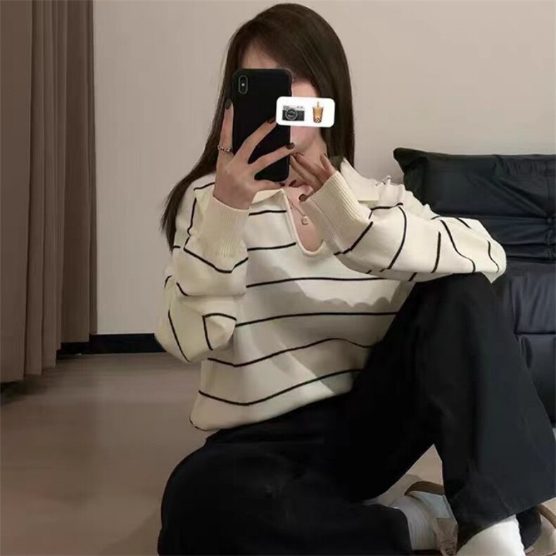 新款v领条纹针织宽松衫时尚休闲慵懒风图片
