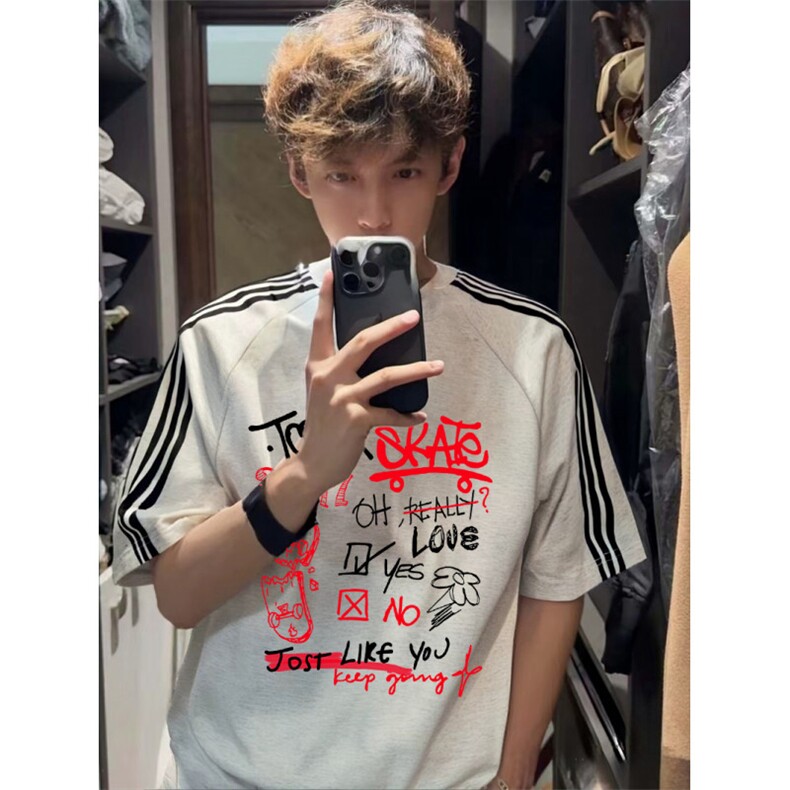 抖音得物品质二开240克宽松纯棉美式潮牌印花三条杠中性风短袖T恤，男装T恤，电商A486