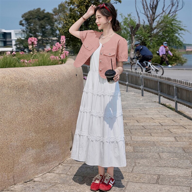 2025年夏新品现货度假风吊带蕾丝花边连衣裙+牛仔短袖两件套,女装连衣裙,臻衣坊