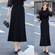 BAO现货2026春秋新款时尚简约百搭高腰显瘦通勤气质中长款半身裙，女装半身裙，卡杰菲