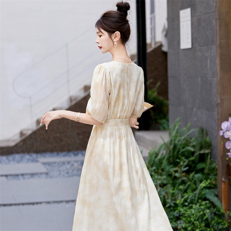 温柔黄色花法式连衣裙女夏季长款收腰显瘦优雅气质2024新款高级感,女装连衣裙,蝶眷