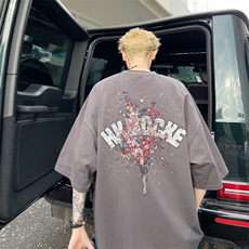 深灰色